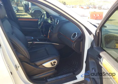 2008 Mercedes-Benz Gl 450 4Matic z USA, uszkodzony, nr VIN 4JGBF71E68A358778